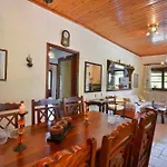 Casa Maria Βελονάδες